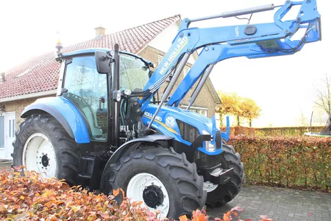 New Holland T5.105 Met voorlader