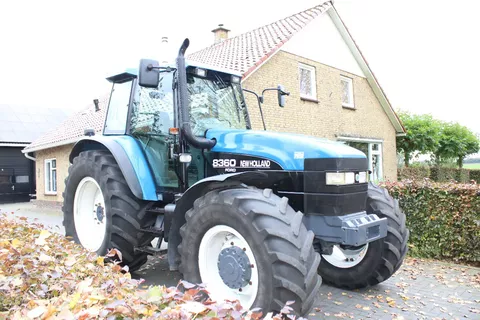 New Holland 8360