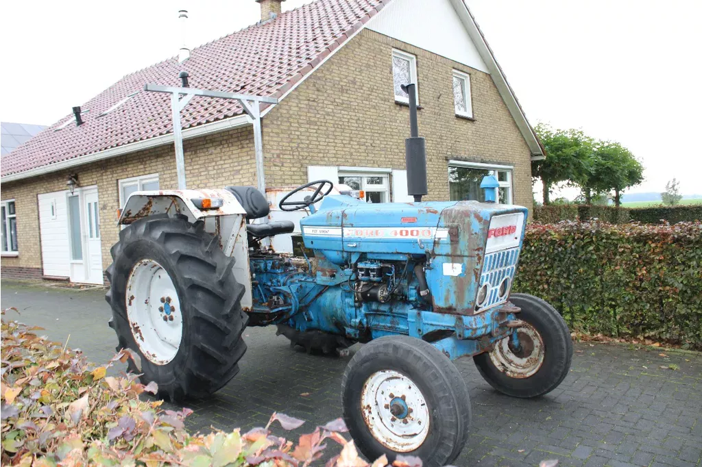Ford 4000