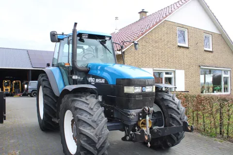 New Holland 8160