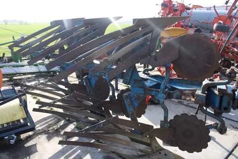 Overige Ploeg stoppelploeg cultivator mestmixer