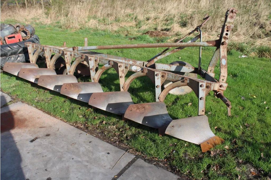 Overige Ploeg stoppelploeg cultivator mestmixer