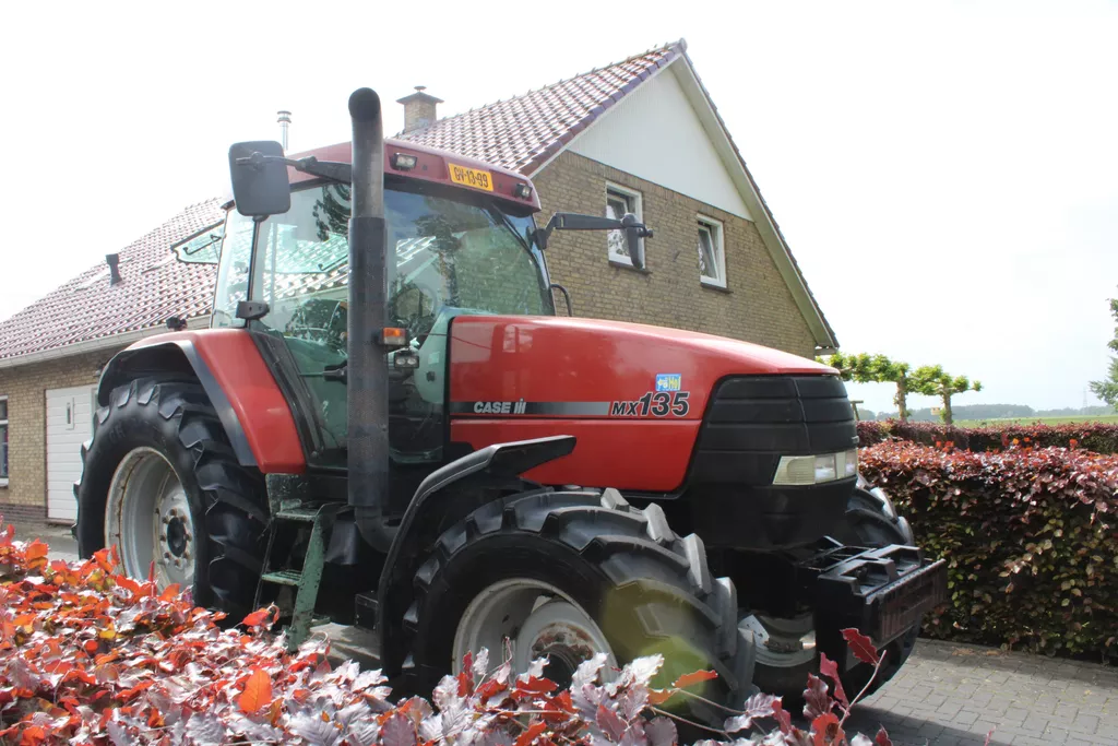 Case IH MX 135