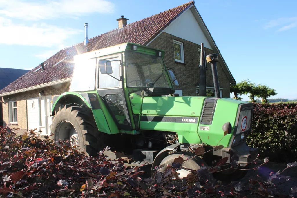Deutz DX 85