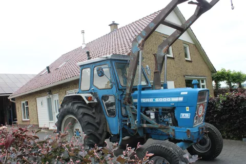Ford 5000