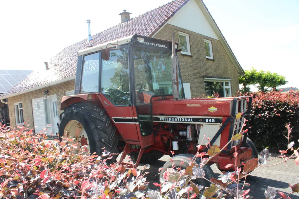 Case IH 645