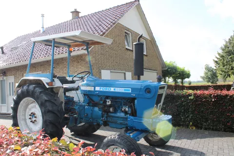Ford 5600 met stuurbekrachtiging