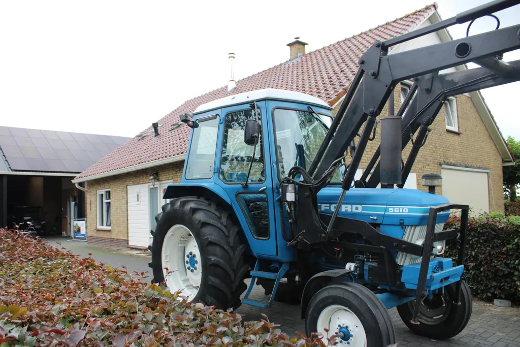 Ford 5610 gen 1