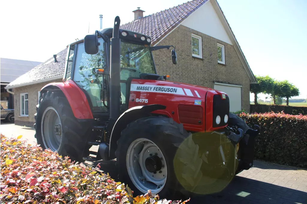 Massey Ferguson 6475