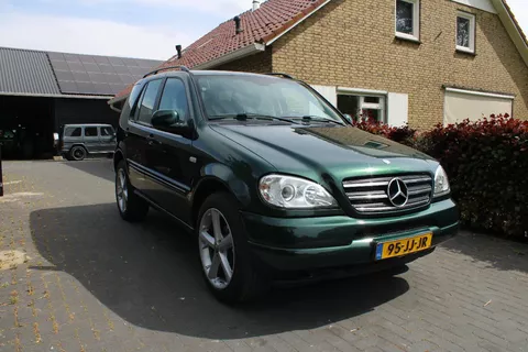 Mercedes-Benz ML 320