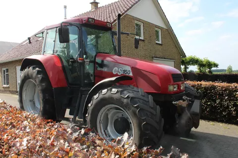 Case IH CS 150 met fronthef en front pto