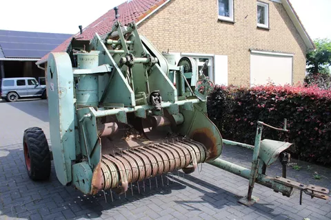 CLAAS Maximum